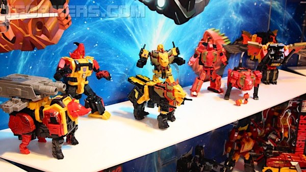 1 Transformers Predaking  (1 of 102)